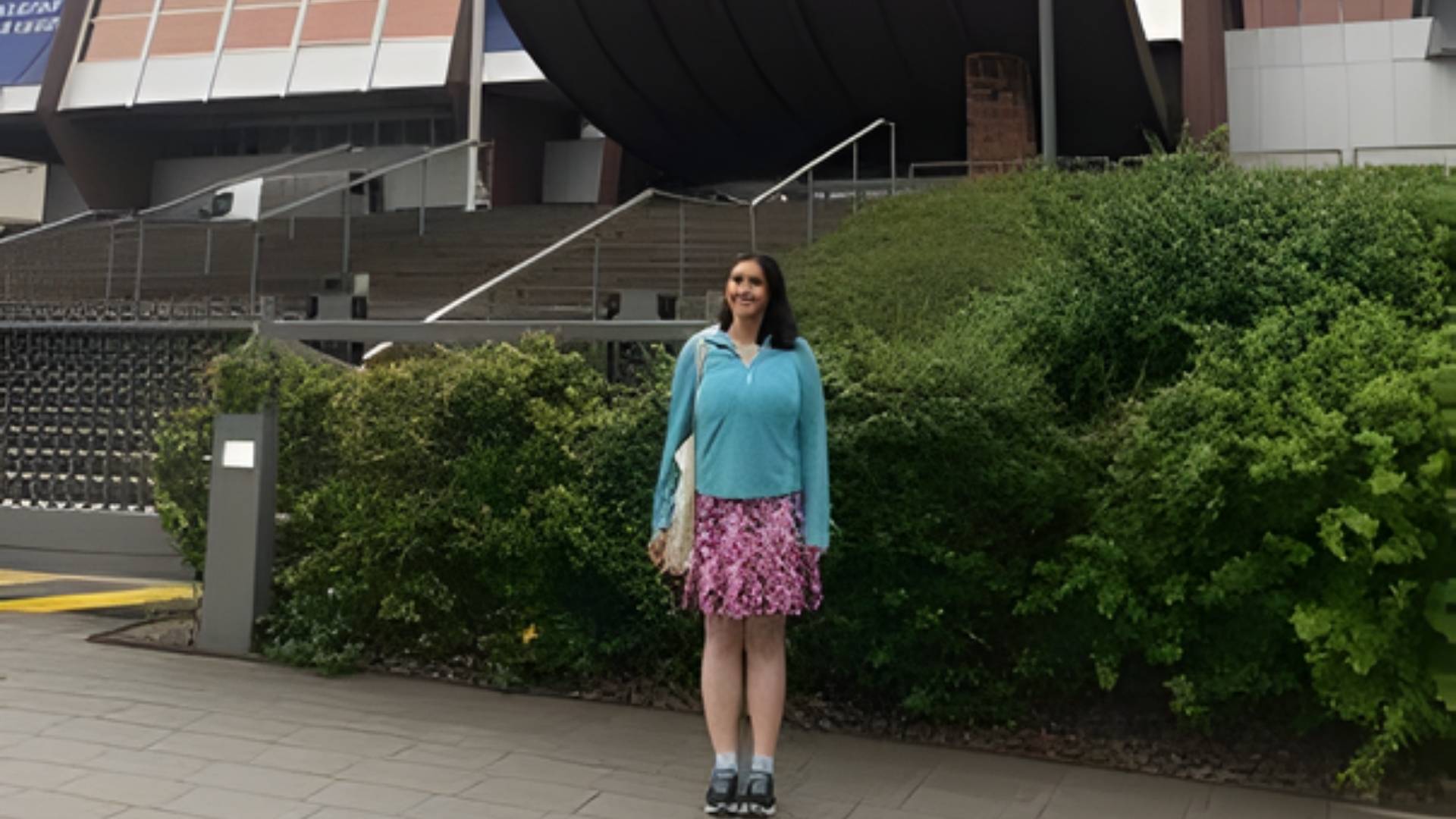 Ayşe is in Hannover